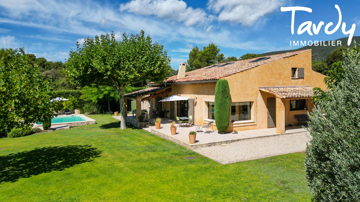 Villa de charme - environnement de qualit - 84 160 VAUGINES - Vaugines