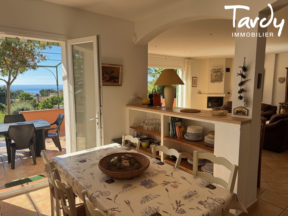 Villa plain pied, Vue mer - 83150 BANDOL - Bandol
