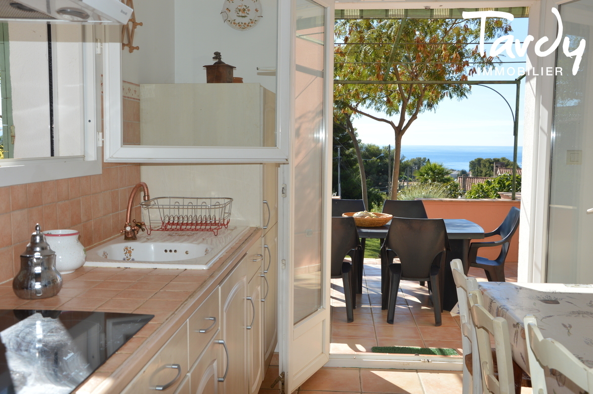 Villa plain pied, Vue mer - 83150 BANDOL - Bandol