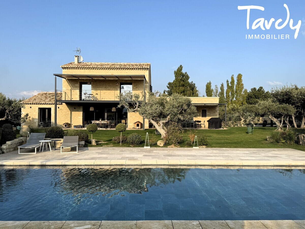 Villa entre charme provenal et art de vivre contemporain - 84480 Bonnieux - Bonnieux - Villa contemporaine batie  l'ancienne - Bonnieux - Tardy-Immobilier