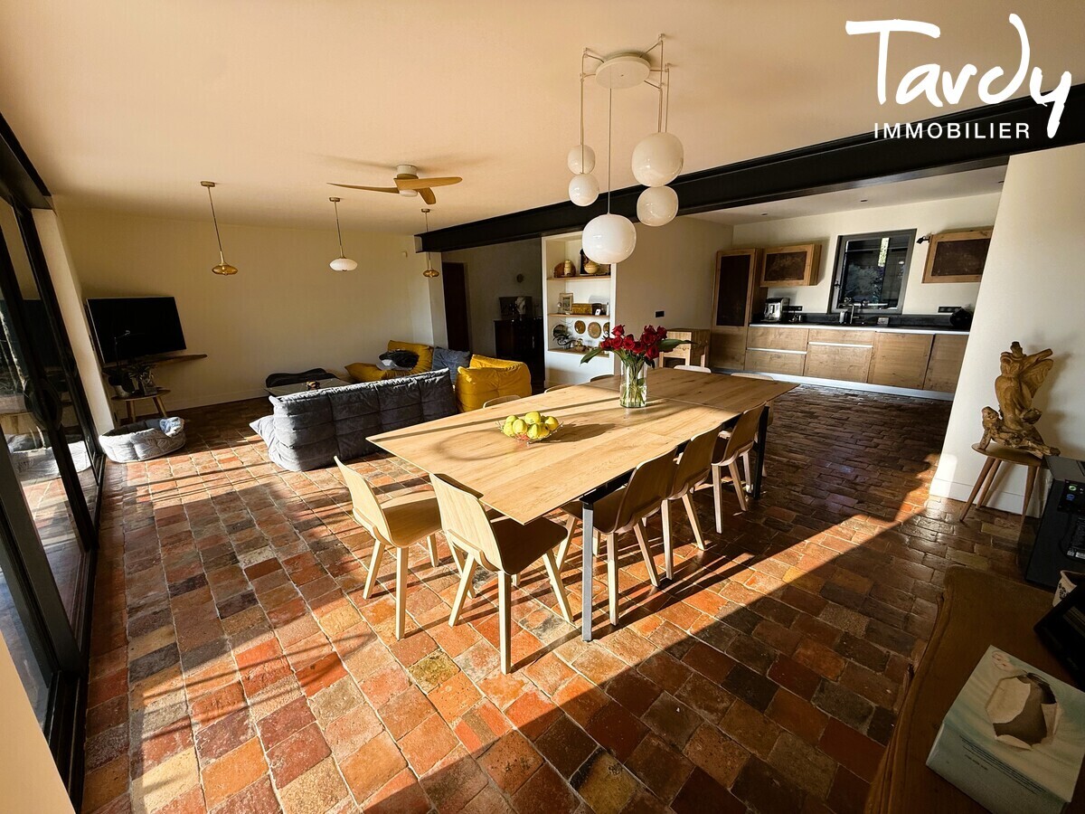 Villa entre charme provenal et art de vivre contemporain - 84480 Bonnieux - Bonnieux