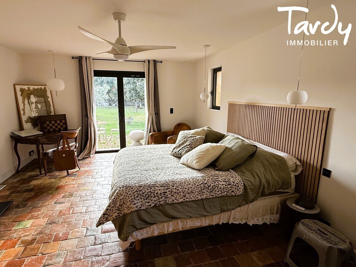 Villa entre charme provenal et art de vivre contemporain - 84480 Bonnieux - Bonnieux