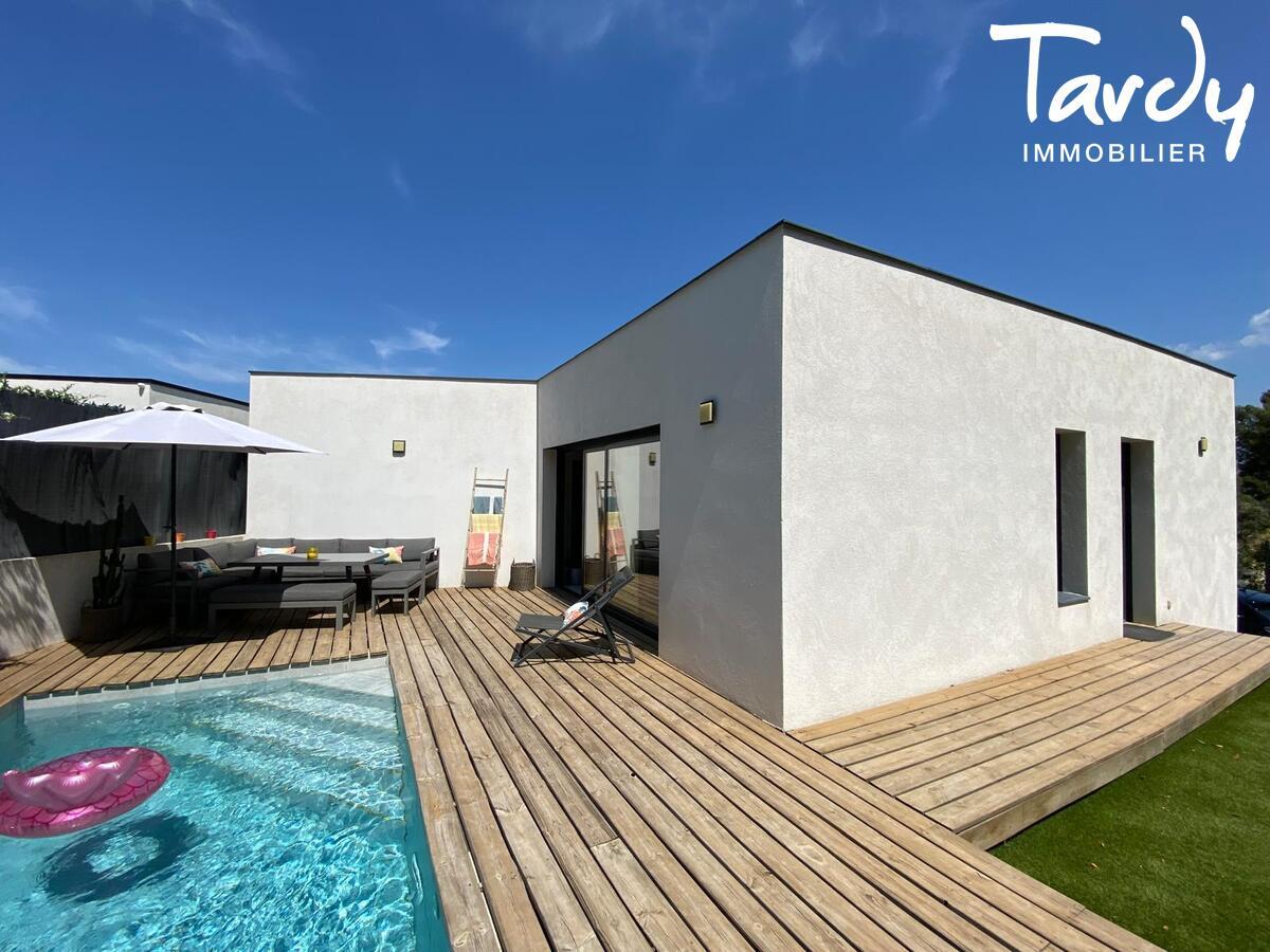 Contemporaine proche village, piscine - 83270 ST CYR SUR MER  - Saint-Cyr-sur-Mer - Villa contemporaine - Tardy Immobilier - 83270 - St Cyr sur Mer