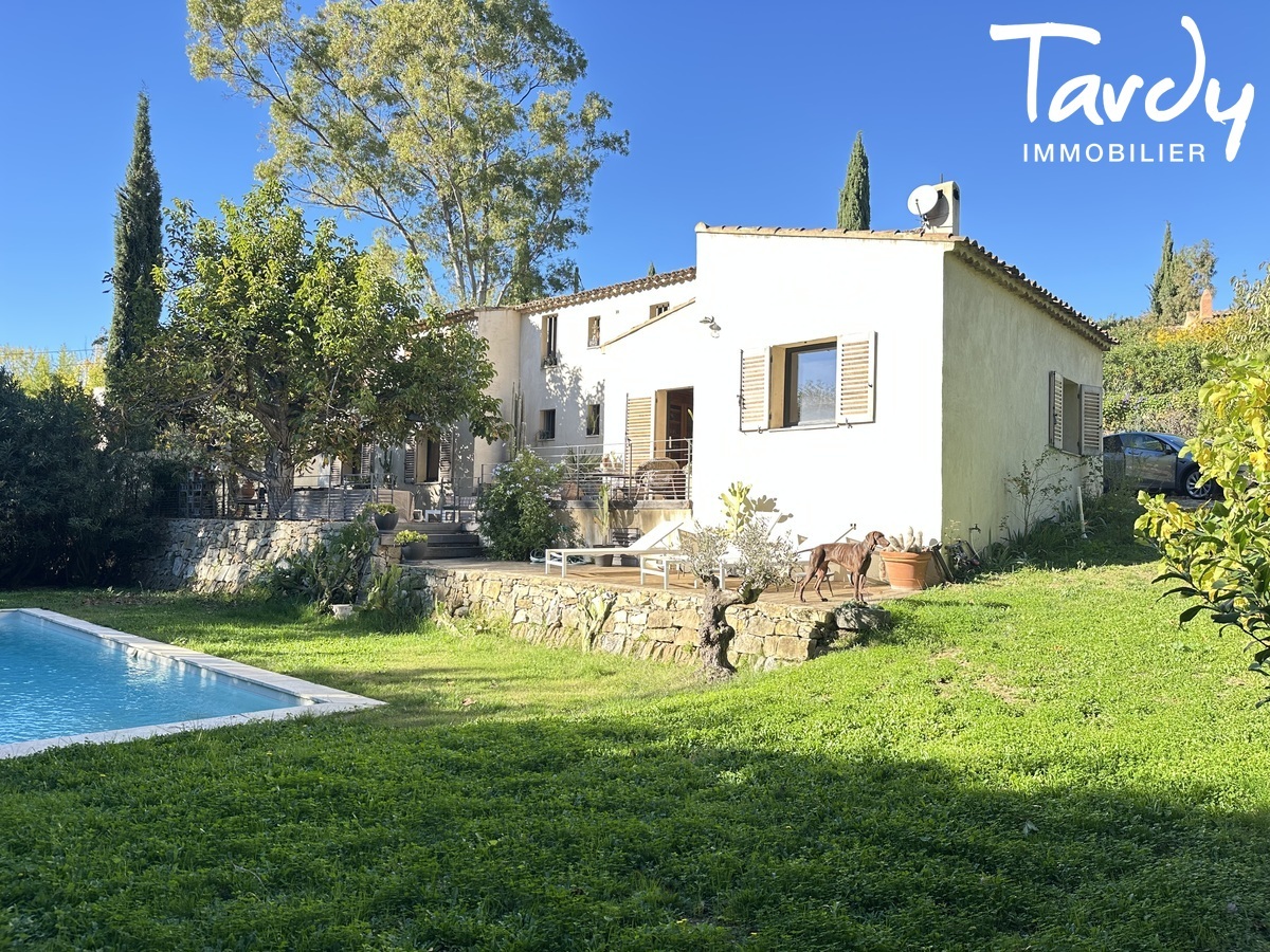 Villa de charme  la campagne - 83330 LE CASTELLET  - Le Castellet - Villa le castellet - 83330 - Tardy Immobilier