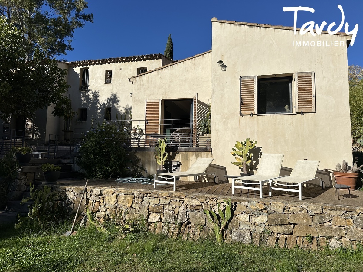 Villa de charme  la campagne - 83330 LE CASTELLET  - Le Castellet