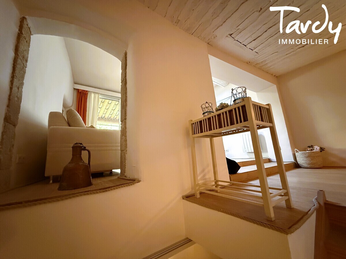 Adorable maison de village au cur du village - 84160 Lourmarin - Lourmarin