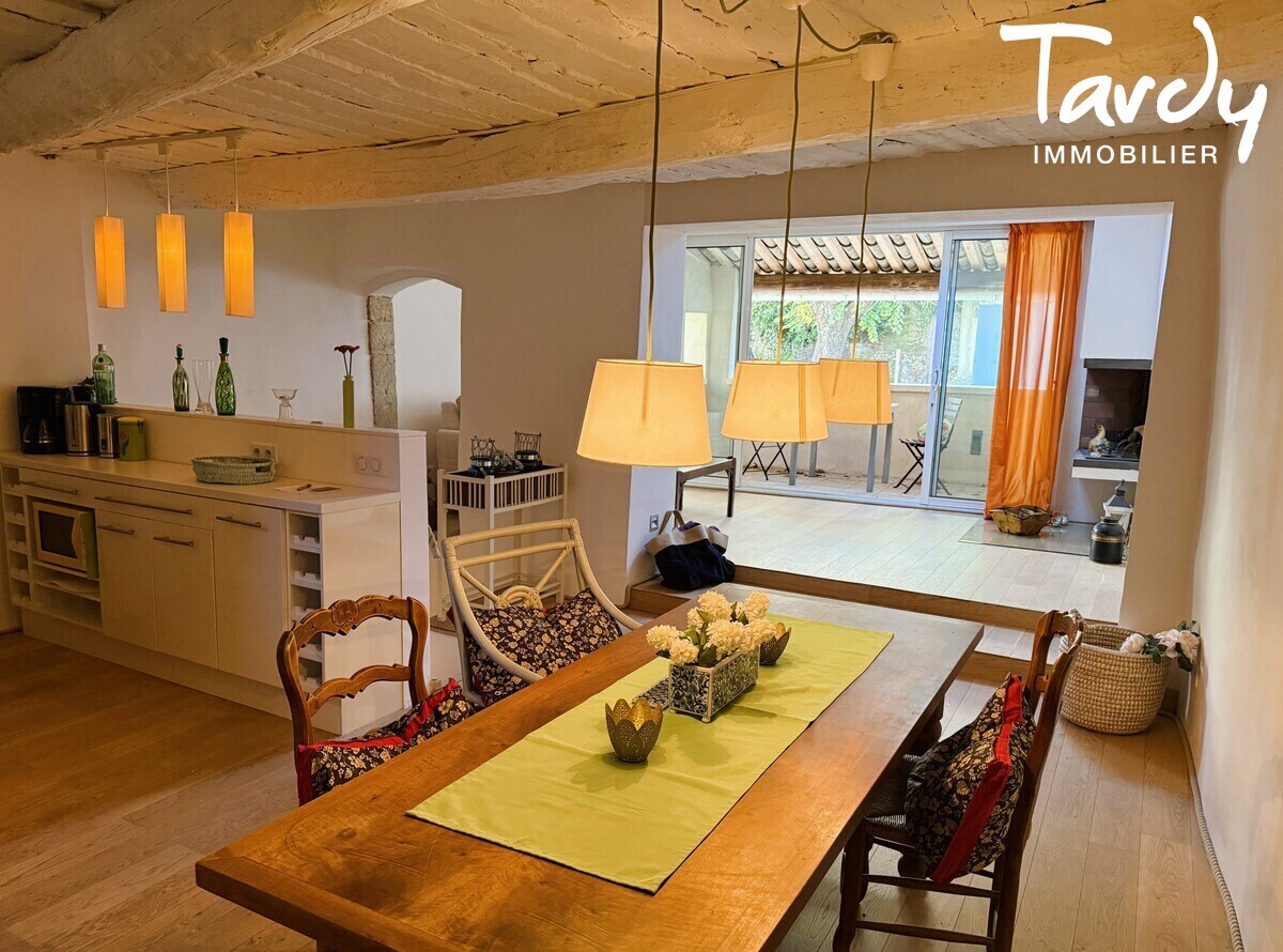 Adorable maison de village au cur du village - 84160 Lourmarin - Lourmarin
