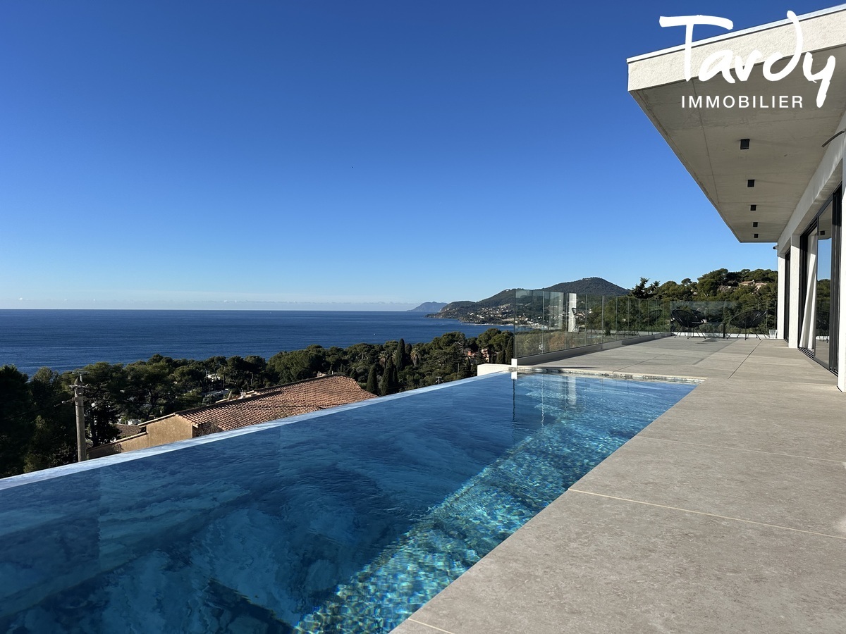Villa vue mer panoramique & luxe contemporain  - Carqueiranne