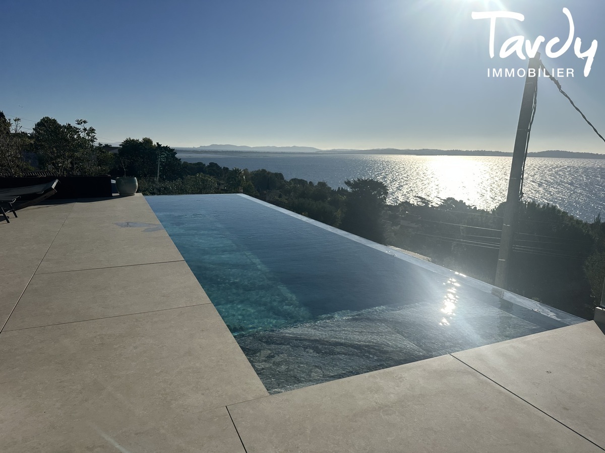 Villa vue mer panoramique & luxe contemporain  - Carqueiranne - vue mer panoramique 83320 tardy immobilier