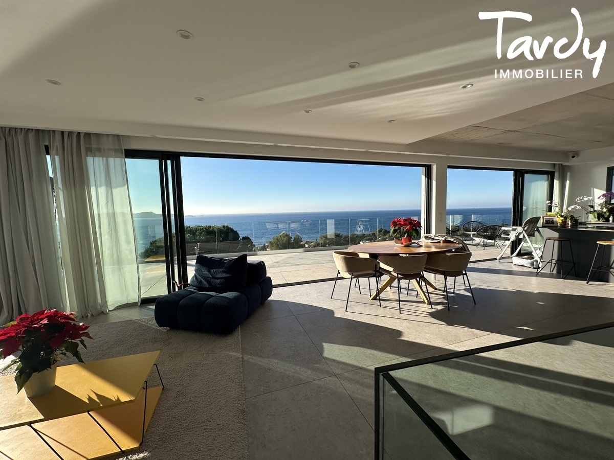 Villa vue mer panoramique & luxe contemporain  - Carqueiranne