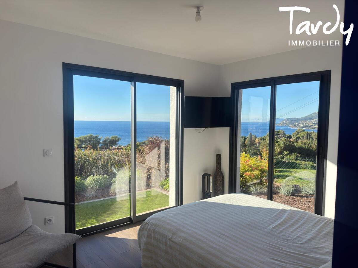 Villa vue mer panoramique & luxe contemporain  - Carqueiranne - villa vue mer contemporaine carqueiranne tardy immobilier
