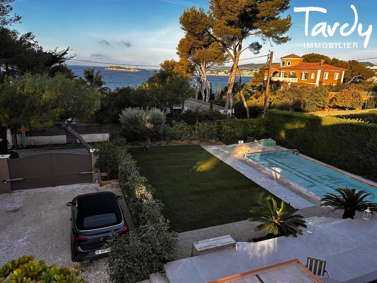 Villa vue mer, proche plage - 83110 SANARY SUR MER - Sanary-sur-Mer - Avenue du Prado � Sanary sur Mer 83110 Tardy Immobilier