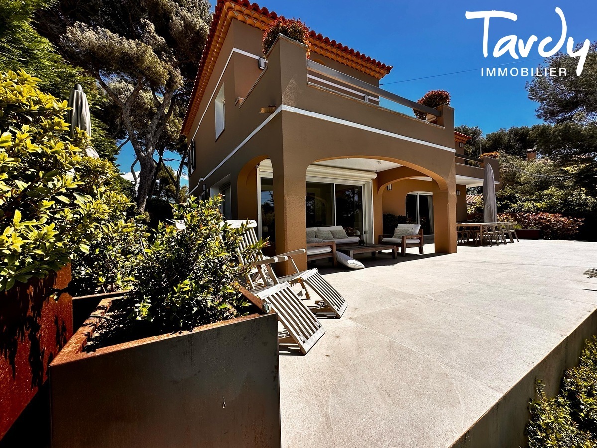 Villa vue mer, proche plage - 83110 SANARY SUR MER - Sanary-sur-Mer