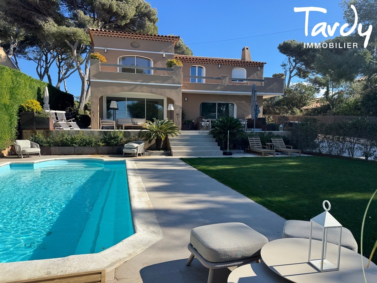 Villa vue mer, proche plage - 83110 SANARY SUR MER - Sanary-sur-Mer