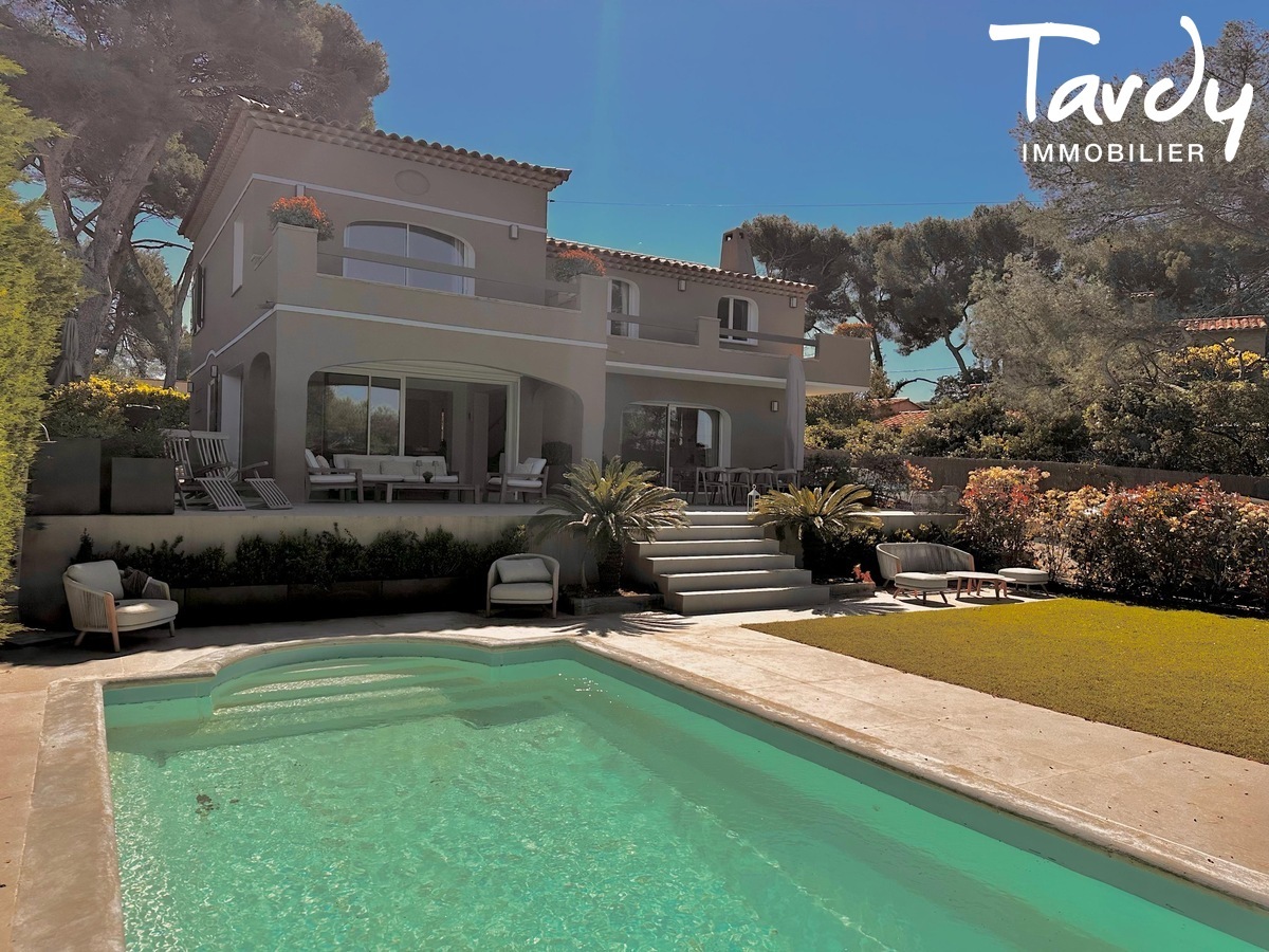 Villa vue mer, proche plage - 83110 SANARY SUR MER - Sanary-sur-Mer - Villa Sanary 83110 Beaucours proche plage vue mer - Tardy Immobilier