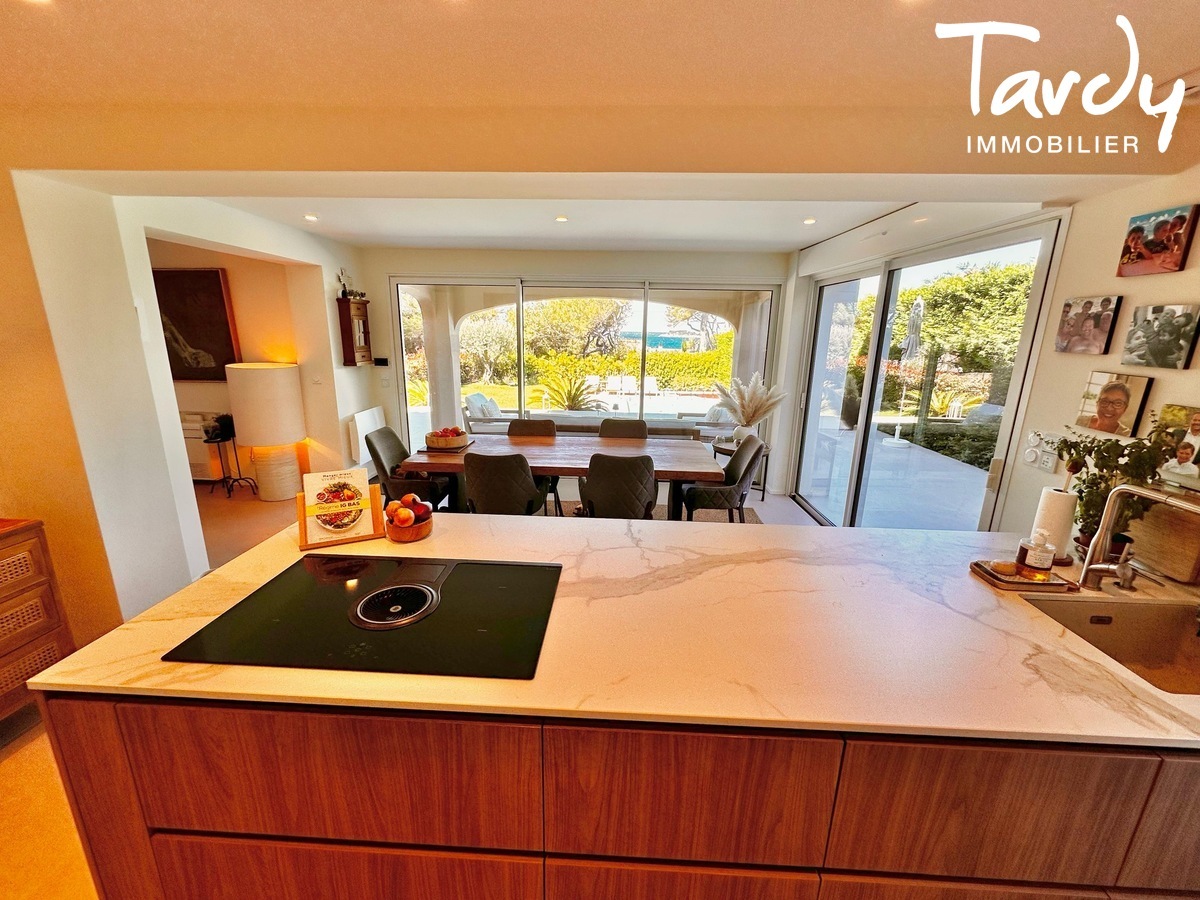 Villa vue mer, proche plage - 83110 SANARY SUR MER - Sanary-sur-Mer