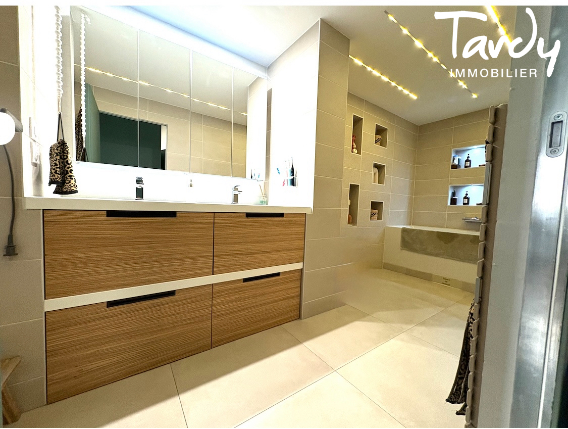 Superbe appartement r�sidence s�curis�e - MARSEILLE 8 �me  - Marseille