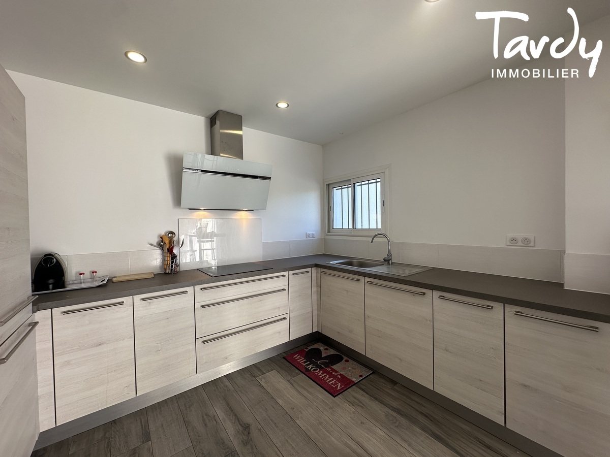 Villa �l�gante avec jardin paysager et piscine La Cadi�re-d�Azur - La Cadi�re-d'Azur