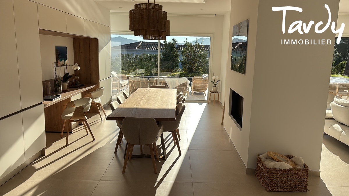 Villa contemporaine proche plage - 83270 SAINT-CYR-SUR-MER - Saint-Cyr-sur-Mer