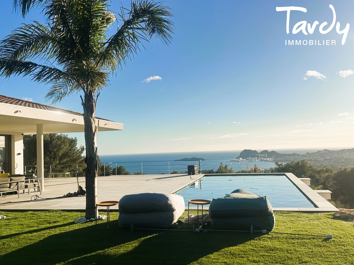 Villa contemporaine vue mer - 13600 LA CIOTAT - La Ciotat - La Ciotat proche Saint Cyr sur mer 13600 Vue mer contemporaine Tardy