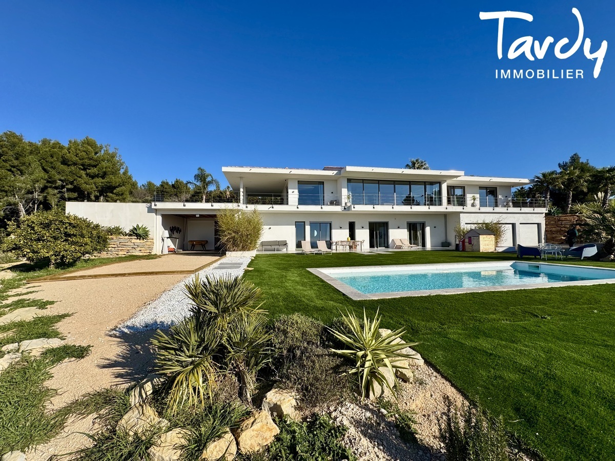 Villa contemporaine vue mer, 2 appartements - 13600 LA CIOTAT - La Ciotat