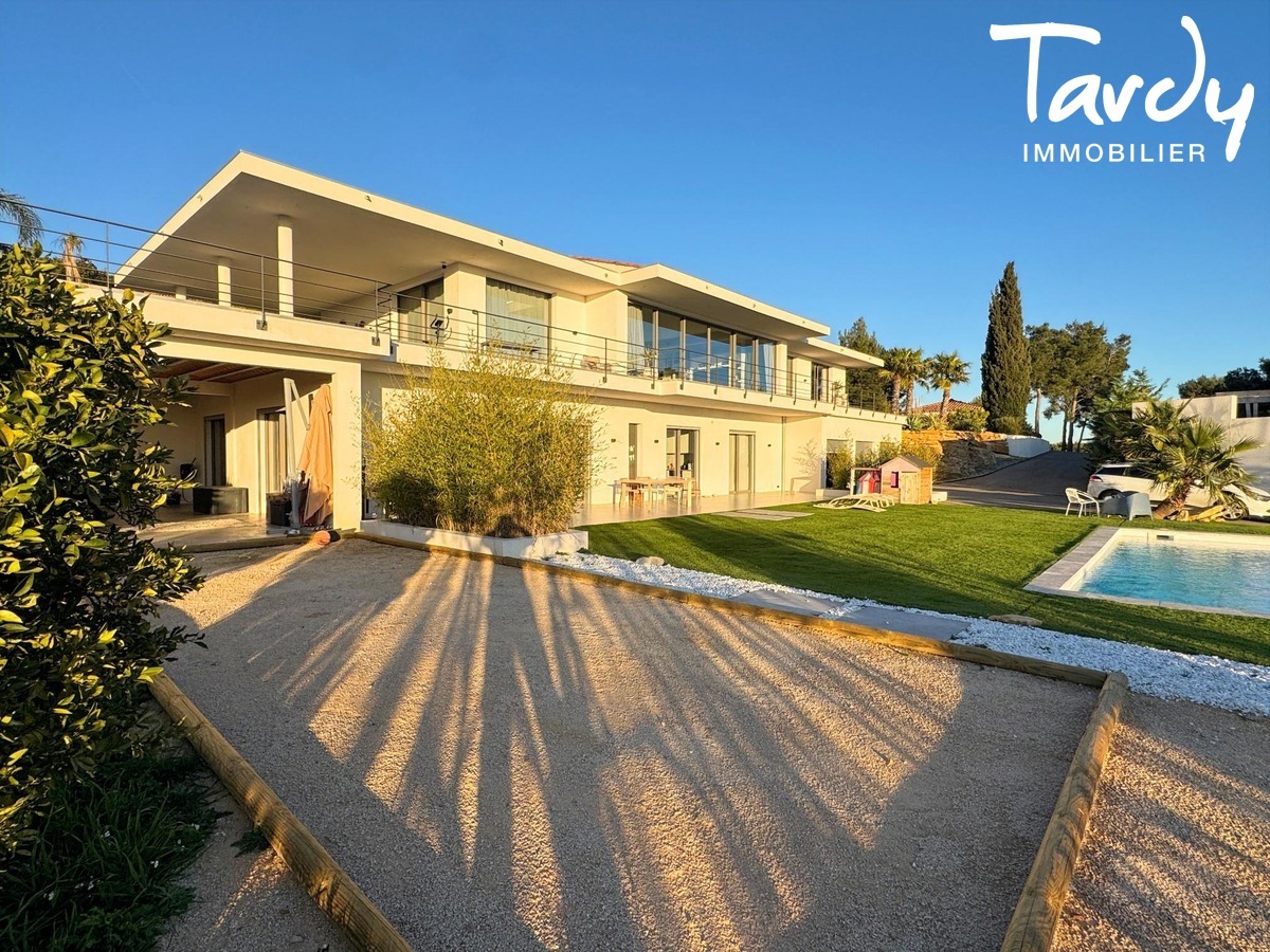 Villa contemporaine vue mer, 2 appartements - 13600 LA CIOTAT - La Ciotat