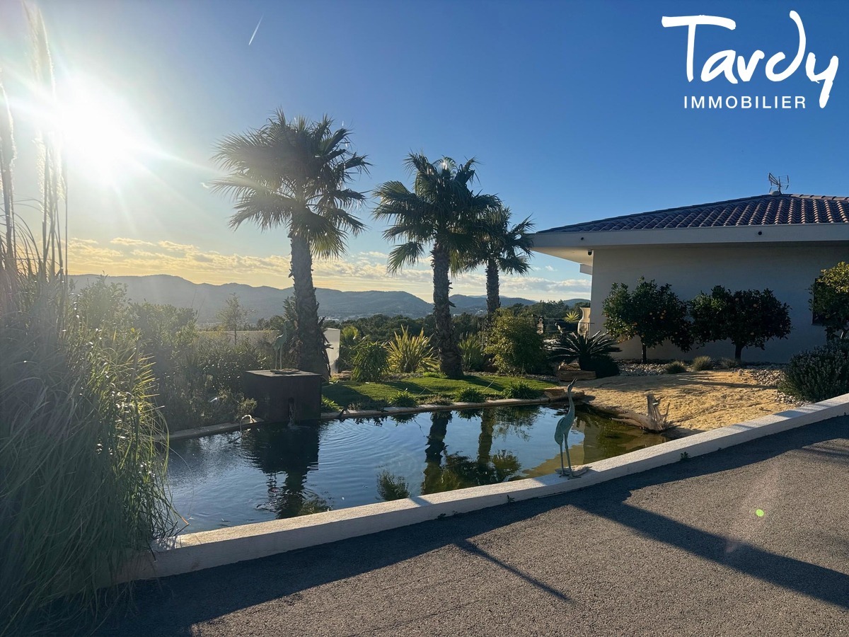 Villa contemporaine vue mer - 13600 LA CIOTAT - La Ciotat