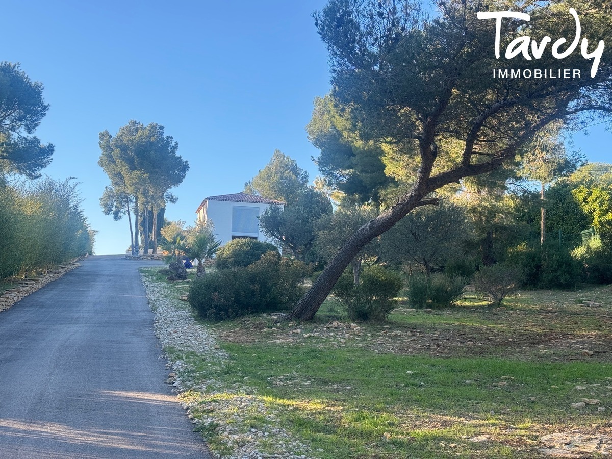 Villa contemporaine vue mer, 2 appartements - 13600 LA CIOTAT - La Ciotat