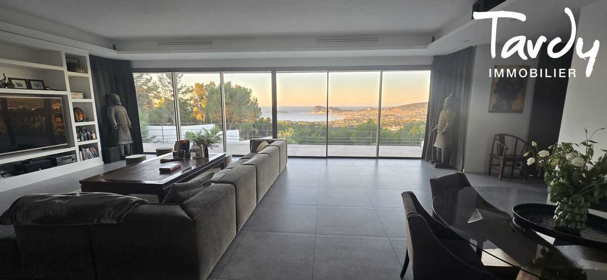 Villa contemporaine vue mer - 13600 LA CIOTAT - Ceyreste