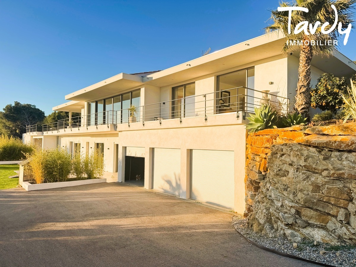 Villa contemporaine vue mer, 2 appartements - 13600 LA CIOTAT - La Ciotat