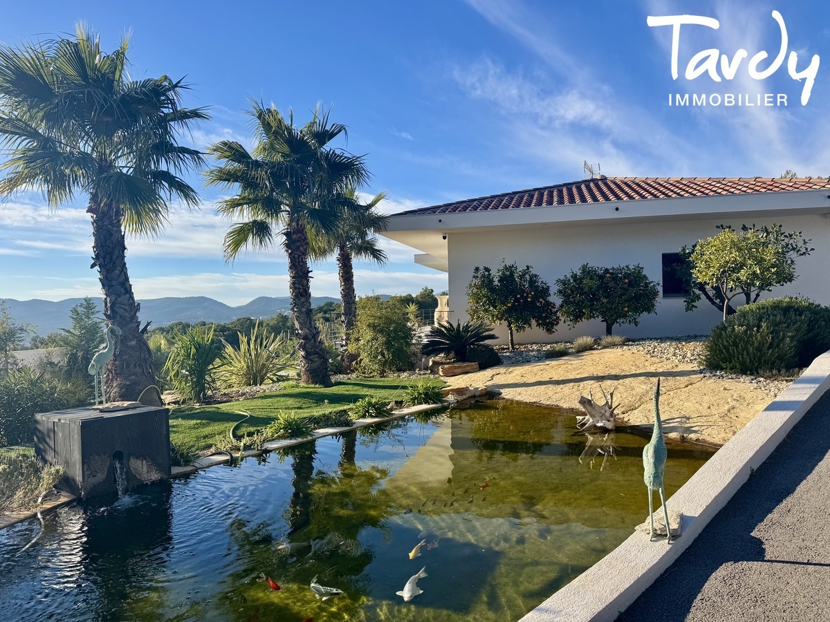 Villa contemporaine vue mer, 2 appartements - 13600 LA CIOTAT - La Ciotat