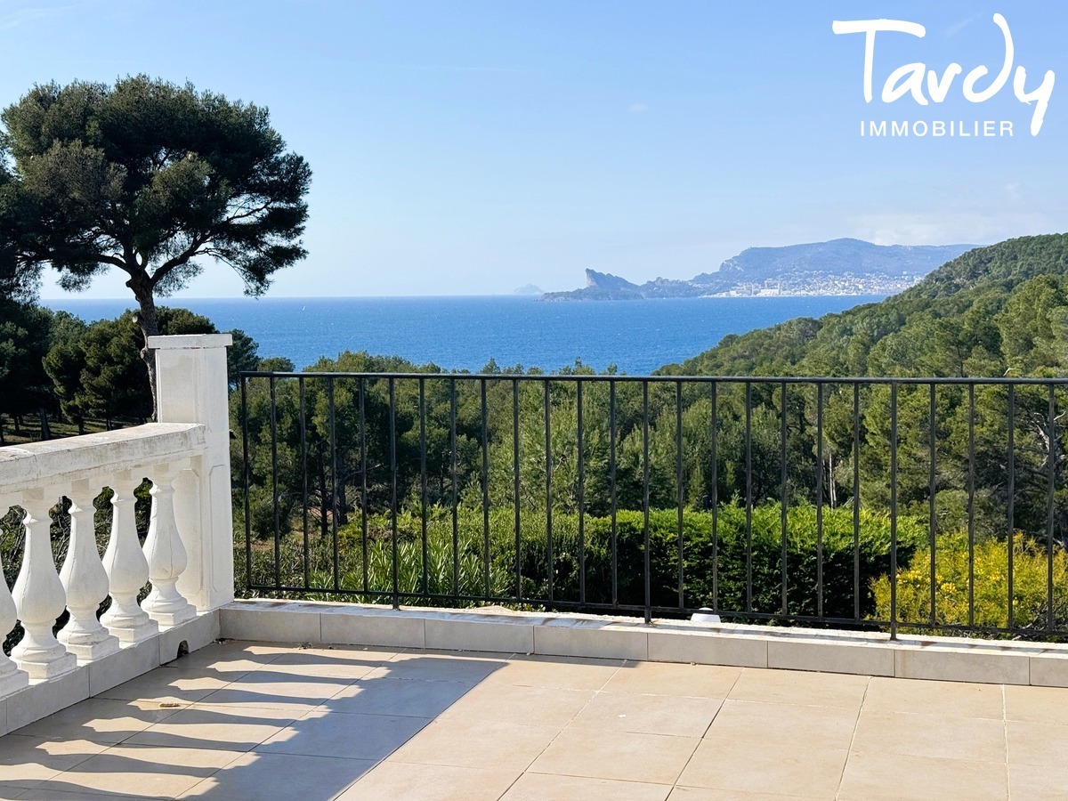 Villa vue mer et acc�s mer - 83270 SAINT-CYR-SUR-MER  - Saint-Cyr-sur-Mer
