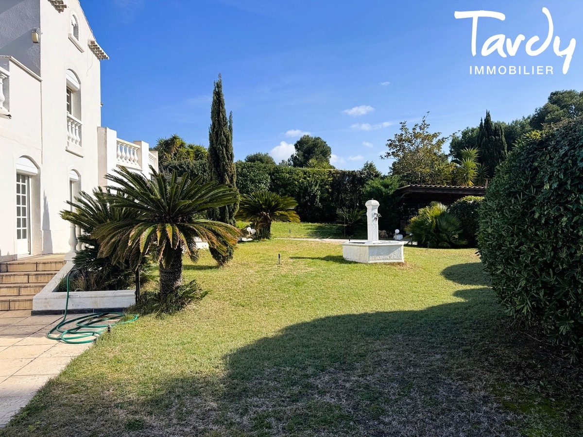 Villa vue mer et acc�s mer - 83270 SAINT-CYR-SUR-MER  - Saint-Cyr-sur-Mer