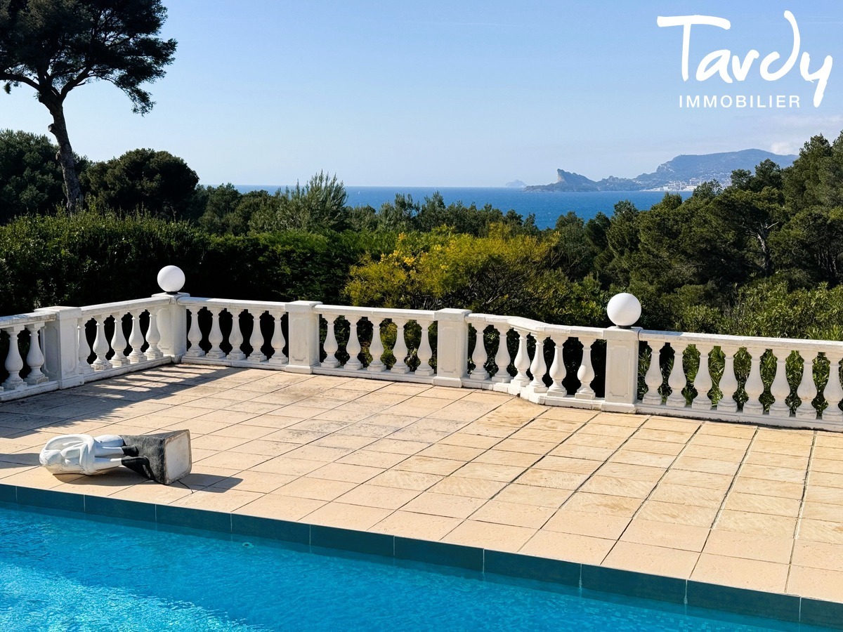 Villa vue mer et acc�s mer - 83270 SAINT-CYR-SUR-MER  - Saint-Cyr-sur-Mer