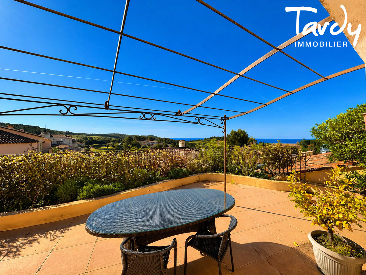 villa vue mer Domaine du golf de  Fr�gate 83270 SAINT CYR SUR MER  - Saint-Cyr-sur-Mer - villa vue mer - golf fr�gate - bandol - Tardy Immobilier