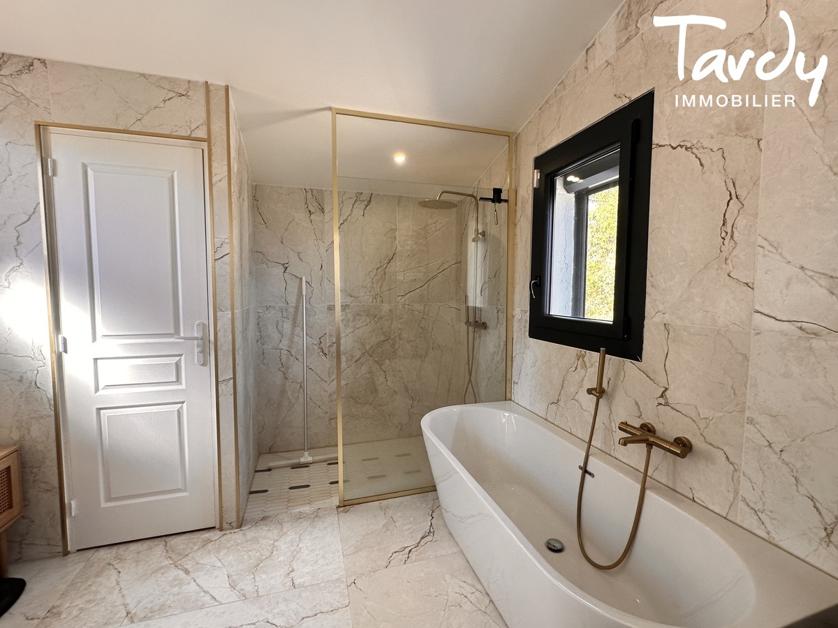 Vue mer, plage � pied, maison de caract�re Bandol 83150 - Bandol