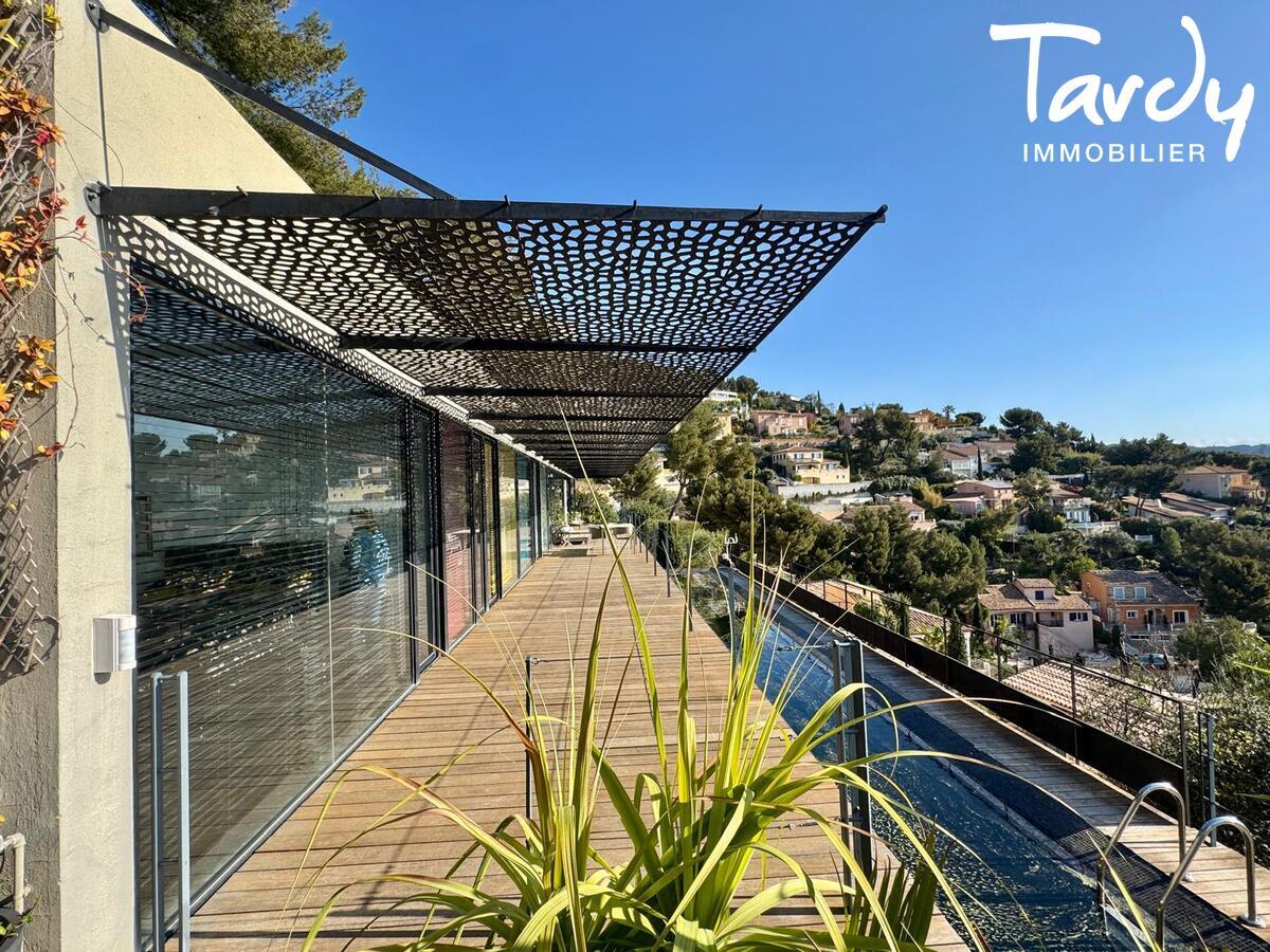 Contemporaine d'architecte vue mer - 83200 TOULON - Toulon - villa vue mer - Toulon - 83200 - Tardy Immobilier