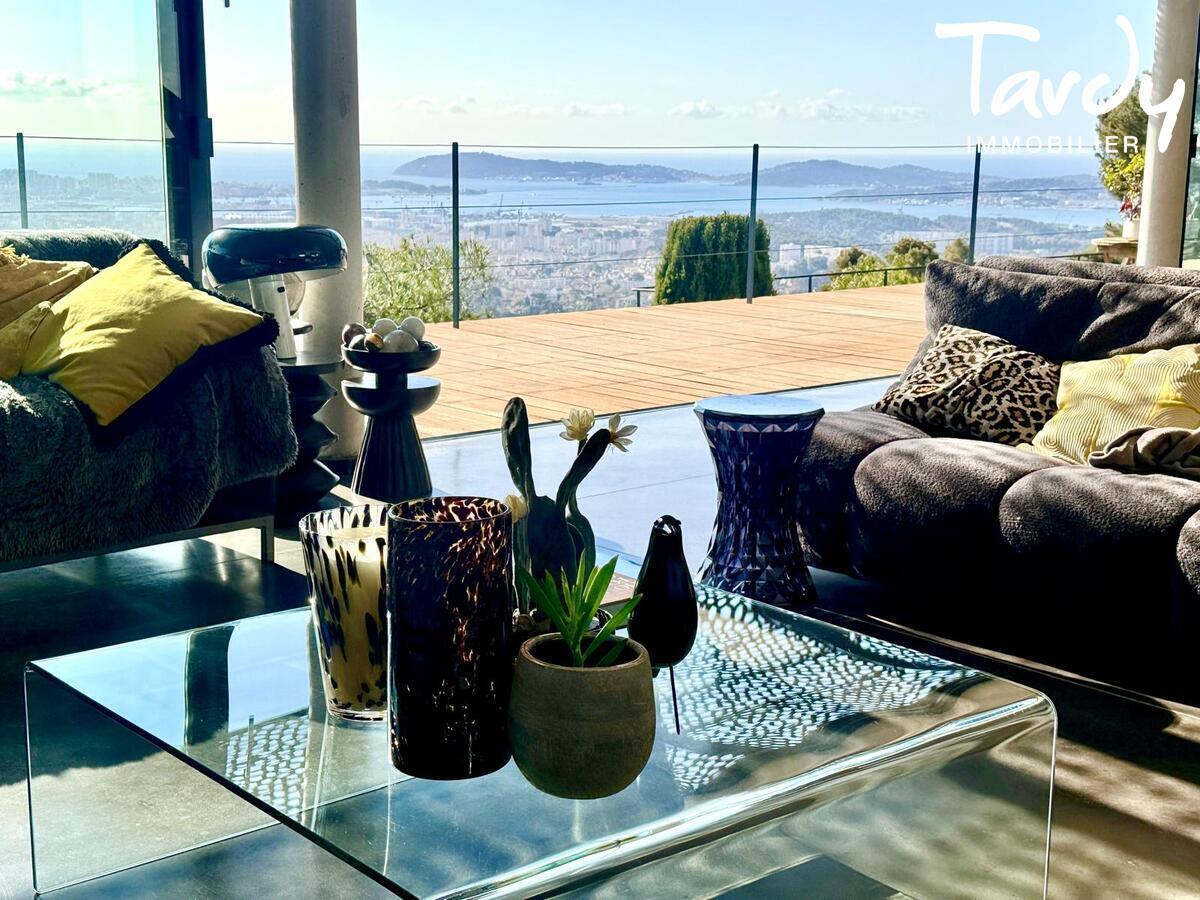 Contemporaine d'architecte vue mer - 83200 TOULON - Toulon - terrasse panoramique - 83200 - Tardy Immobilier