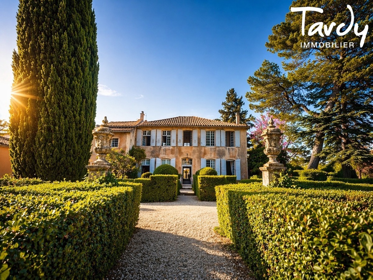 Bastide 18� � 5 min du centre - 13100 AIX-EN-PROVENCE  - Aix-en-Provence - Bastide 5 minutes du centre d'Aix-En-Provence 13100 Tardy Immobilier