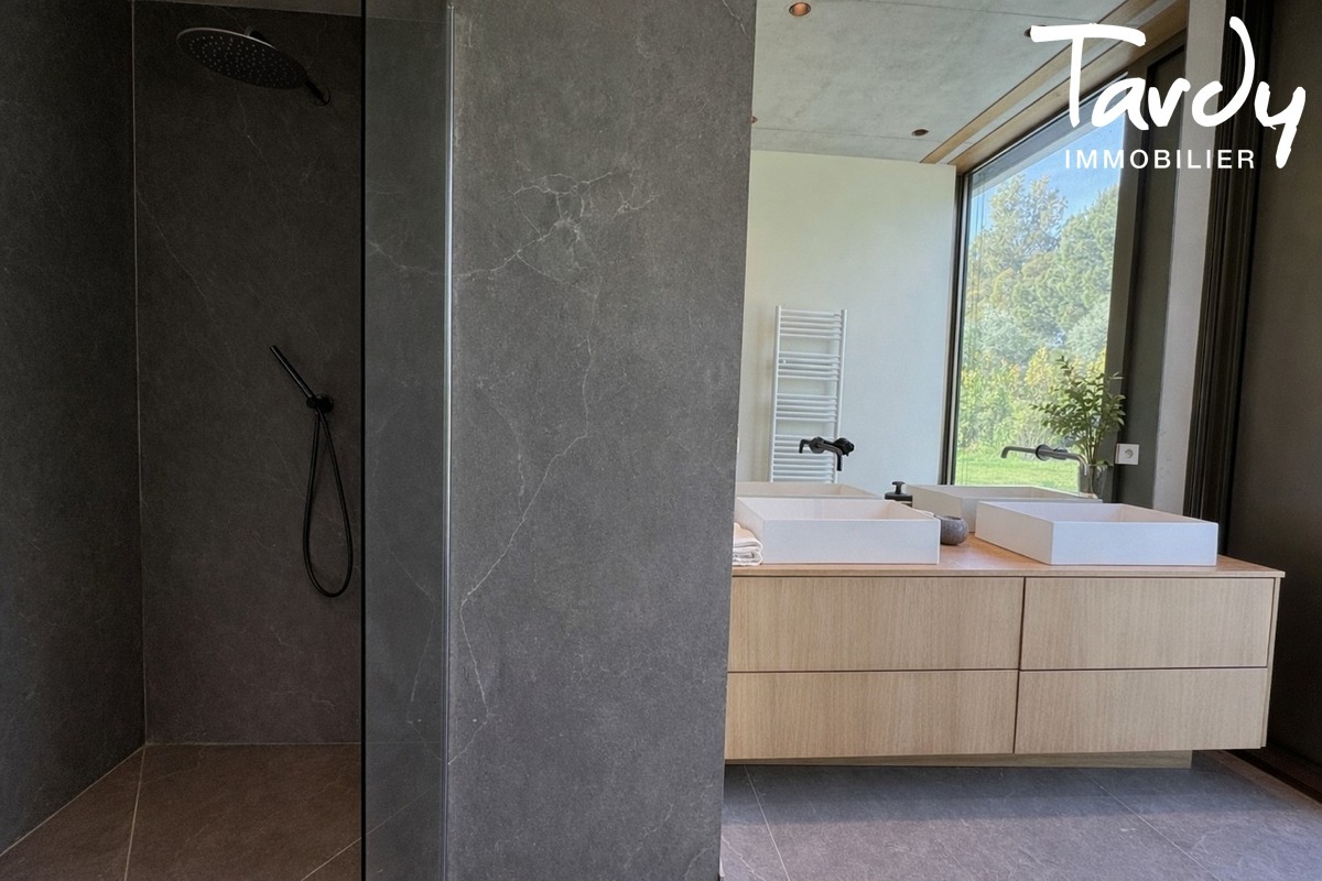 Villa contemporaine, 5 min. du cente - 13100 AIX-EN-PROVENCE  - Aix-en-Provence