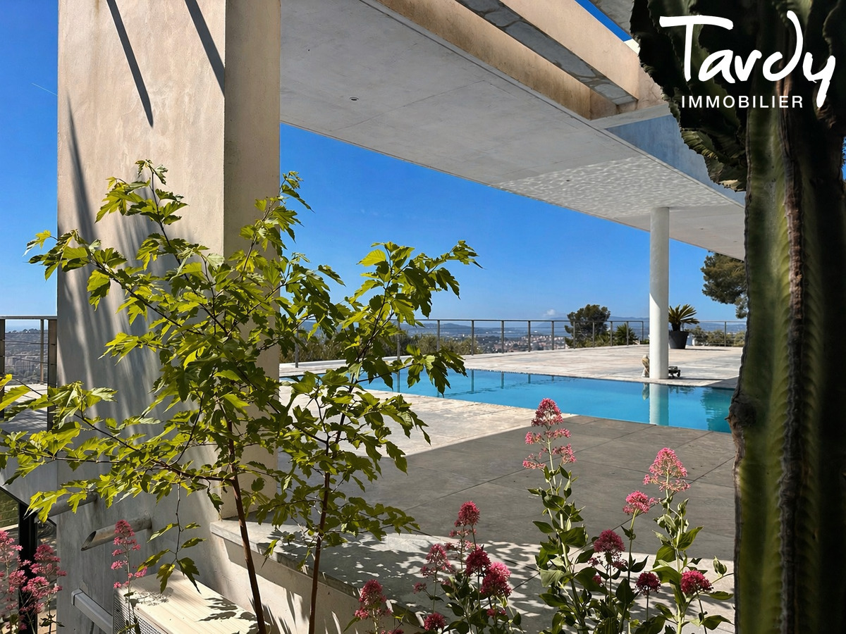 Villa Vue mer panoramique � TOULON 83200 - Toulon - maison architecte - Toulon - Tardy Immobilier