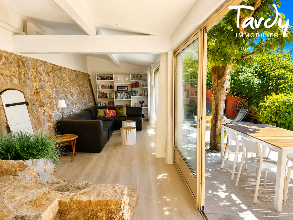 Villa familiale avec piscine chauff�e et vue sur les collines - Ollioules - 83190 - Ollioules