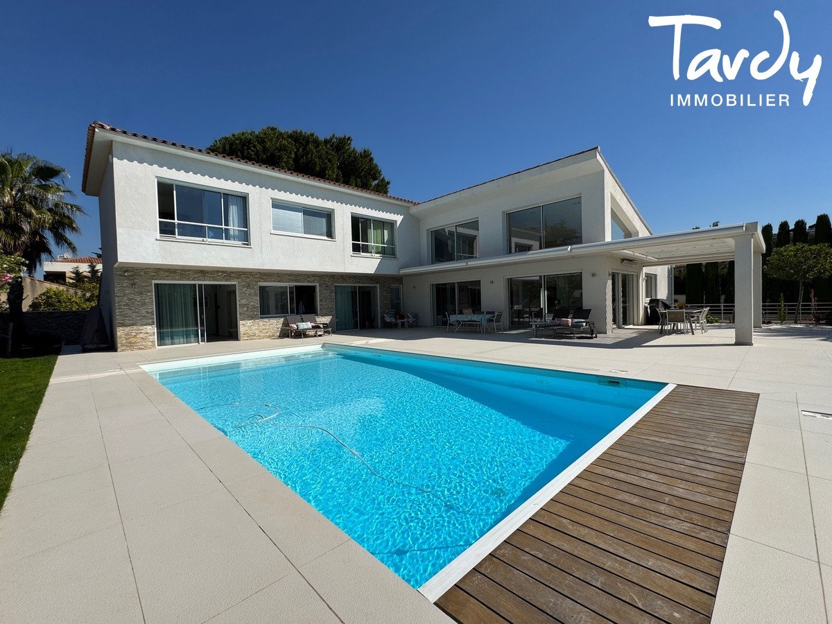 Contemporaine � c�t� de la plage - 83270 SAINT-CYR-SUR MER  - Saint-Cyr-sur-Mer