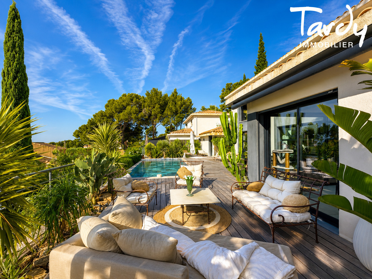 Villa contemporaine proche plage, vue mer - 83270 SAINT-CYR-SUR-MER - Saint-Cyr-sur-Mer
