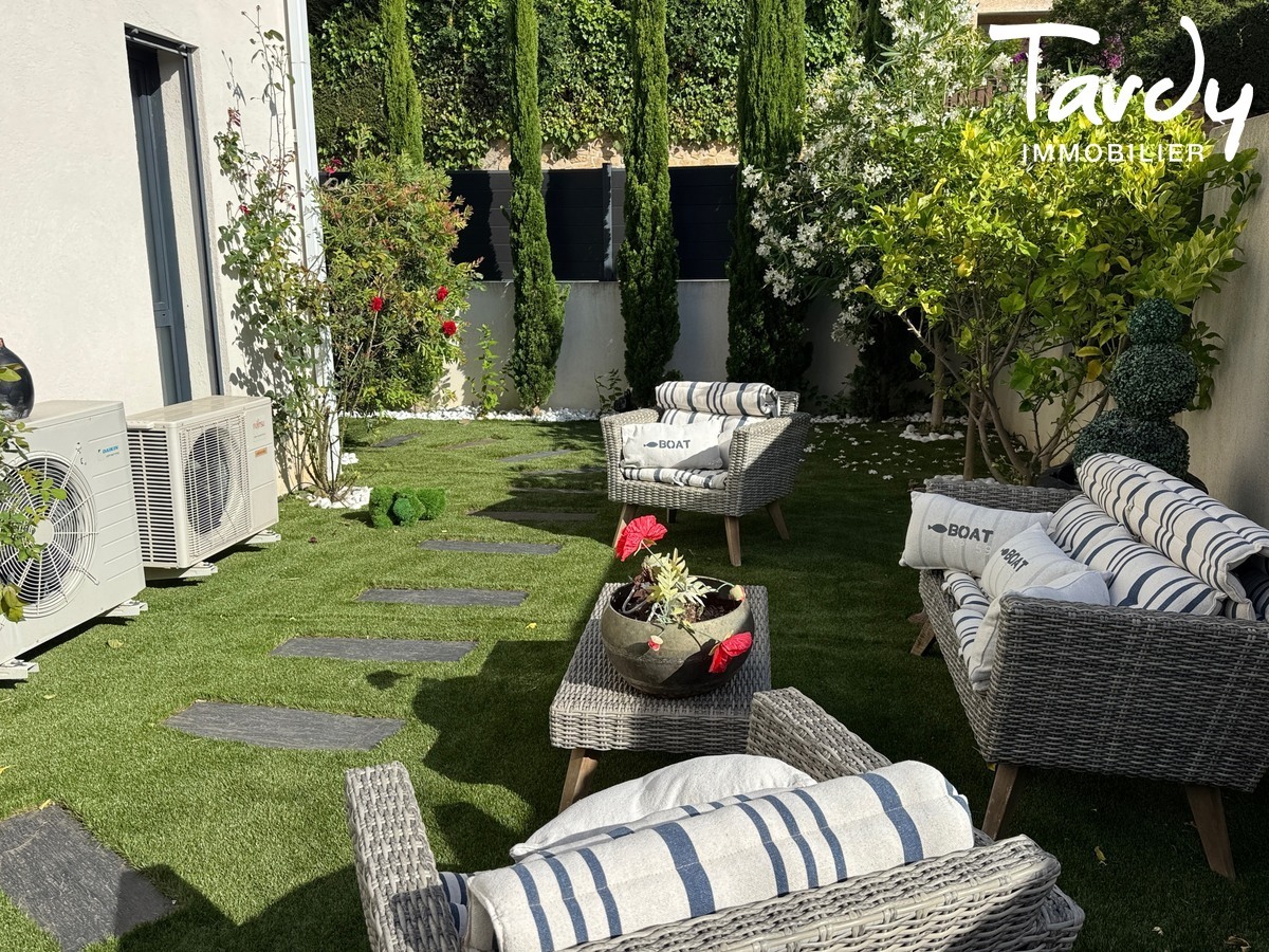 Villa contemporaine proche plage, vue mer - 83270 SAINT-CYR-SUR-MER - Saint-Cyr-sur-Mer