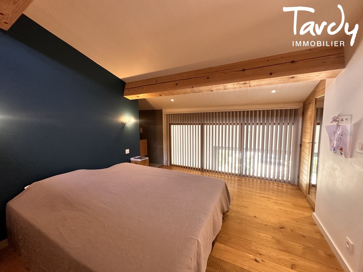 Opportunit� villa r�nov�e dans le centre du village de La cadi�re d'Azur - La Cadi�re-d'Azur