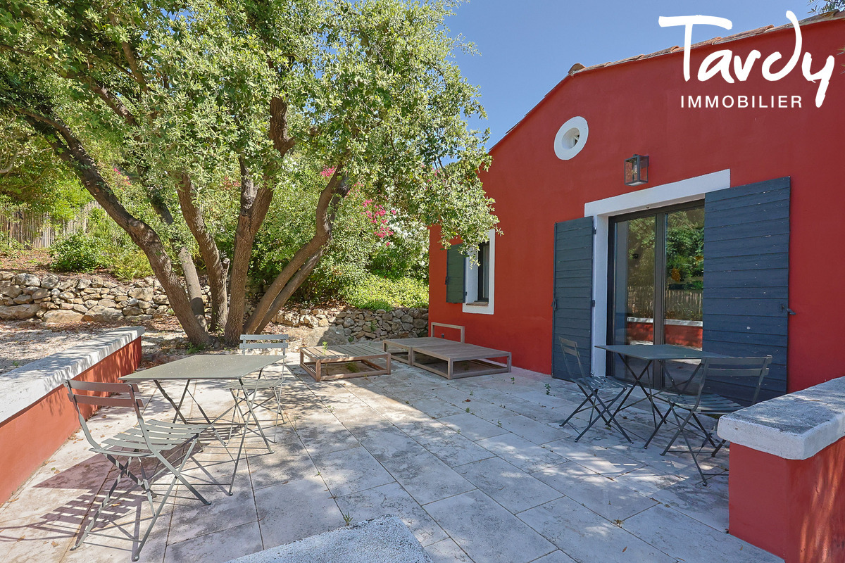 Exceptionnelle Propri�t� Familiale - 13260 CASSIS - Cassis