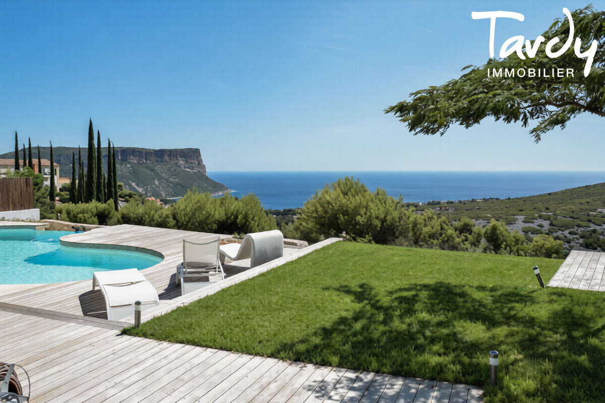 Villa contemporaine � Vue panoramique 180� mer, Cap Canaille et Calanques - 13260 CASSIS - Cassis