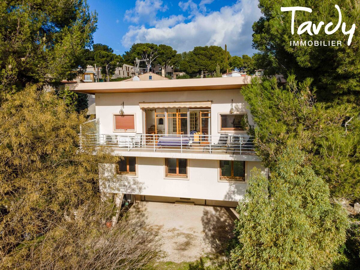 Villa ancienne avec travaux - 13260 CASSIS - Cassis