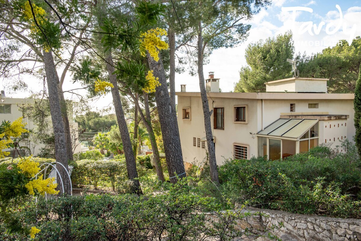 Villa ancienne avec travaux - 13260 CASSIS - Cassis